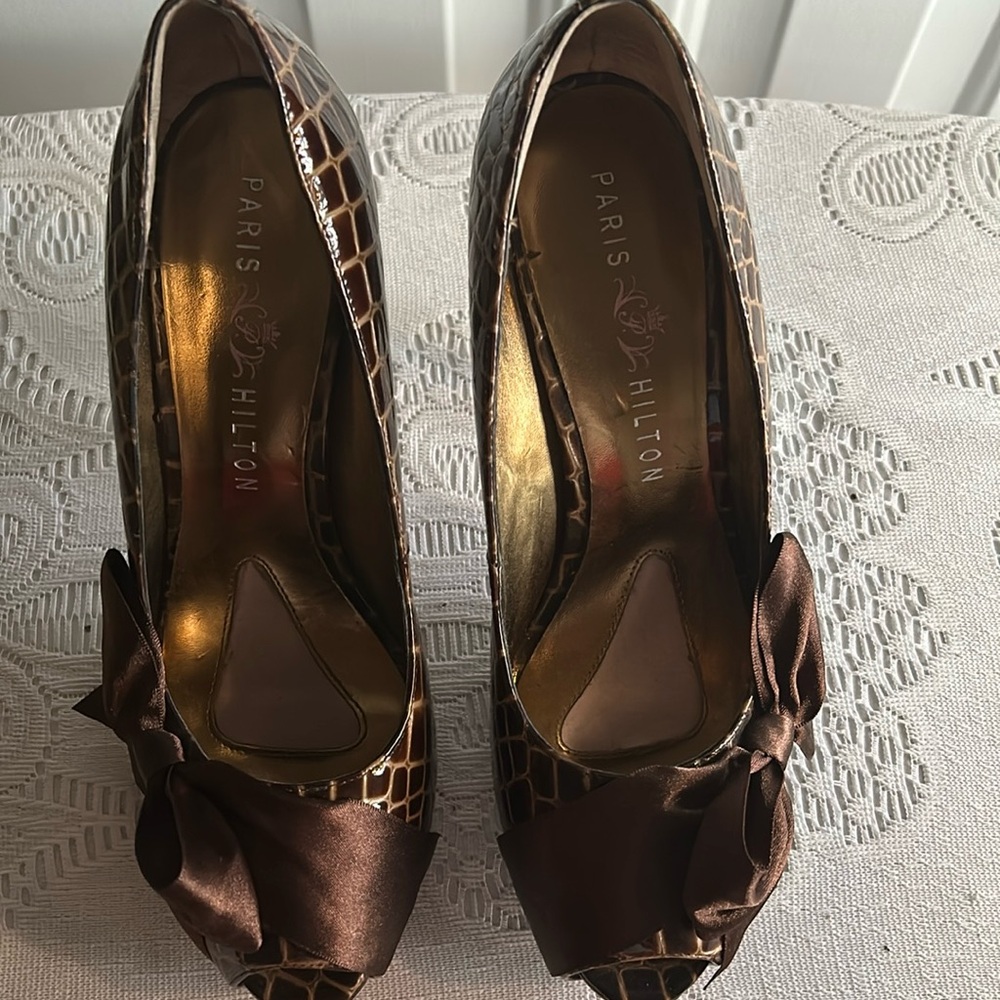 Paris Hilton high heels woman’s Shoes Size 9.